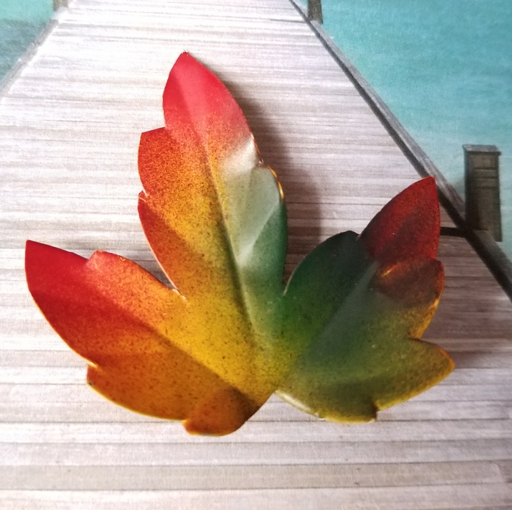 Vintage leaf brooch maple autumn foliage pin fall nature naturecore forest tree